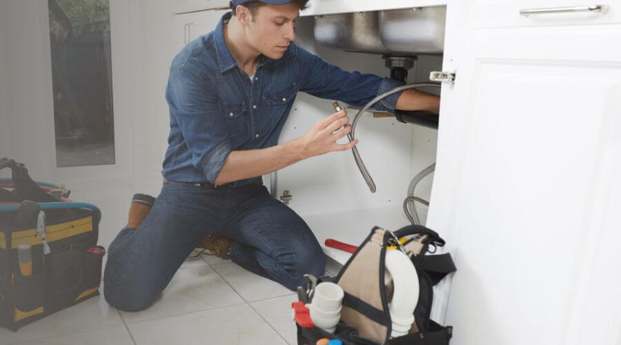 Expert burst pipe repair services in Moulton, TX